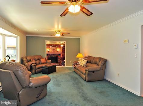552 Poplar Drive Riva, MD 21140 - Photo 27 of 30 Living Room