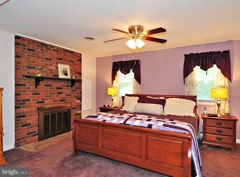 552 Poplar Drive Riva, MD 21140 - Photo 8 of 30 Bedroom (Master)