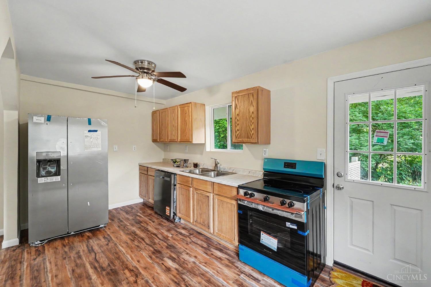 8547 Davis Road Maineville, OH 45039 - Photo 5 of 33