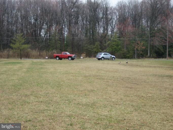 Clarks Point Road Middle River, MD 21220 - Photo 3 of 3 Exterior (Rear)