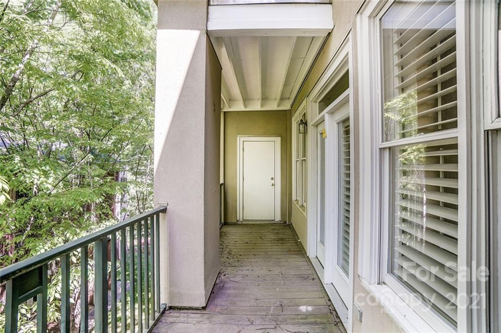 416 Queens Road, Unit 14 Charlotte, NC 28207 - Photo 12 of 27 a view of a balcony