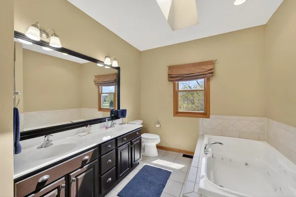 $599,999 | 1375 110th Street, Pleasant Prairie, WI 53158