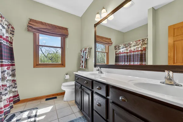 $599,999 | 1375 110th Street, Pleasant Prairie, WI 53158