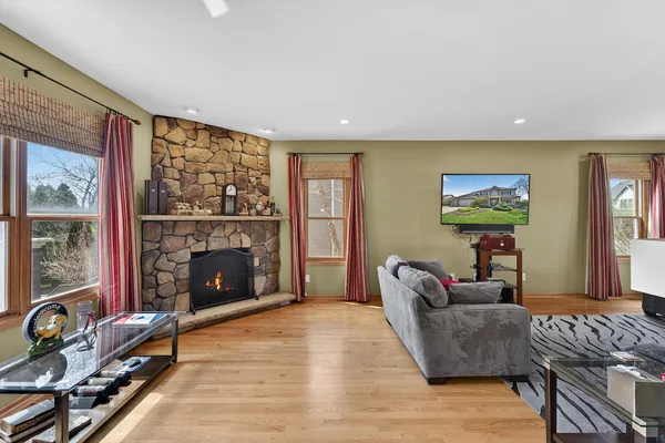$599,999 | 1375 110th Street, Pleasant Prairie, WI 53158