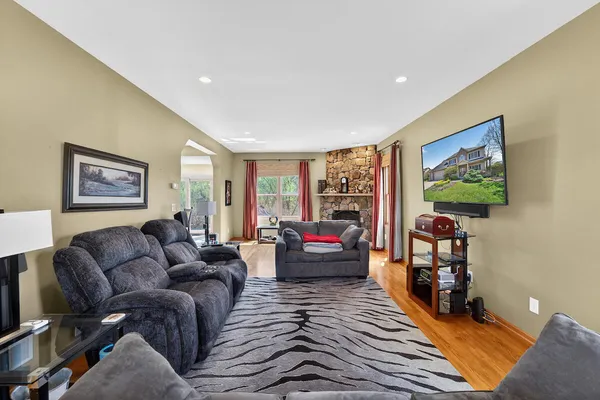 $599,999 | 1375 110th Street, Pleasant Prairie, WI 53158