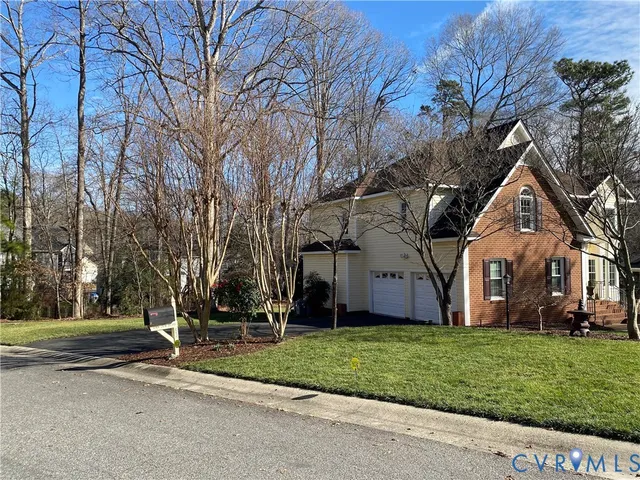$569,000 | 5305 Meadow Chase Lane, Midlothian, VA 23112