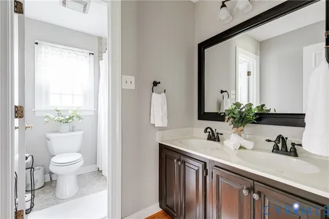 $569,000 | 5305 Meadow Chase Lane, Midlothian, VA 23112