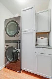 $569,000 | 5305 Meadow Chase Lane, Midlothian, VA 23112