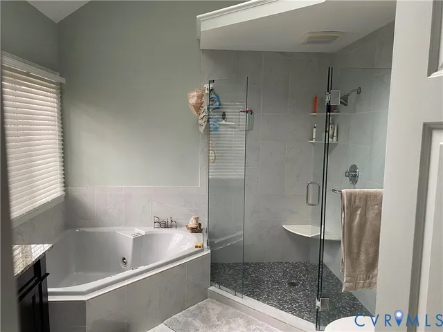 $569,000 | 5305 Meadow Chase Lane, Midlothian, VA 23112