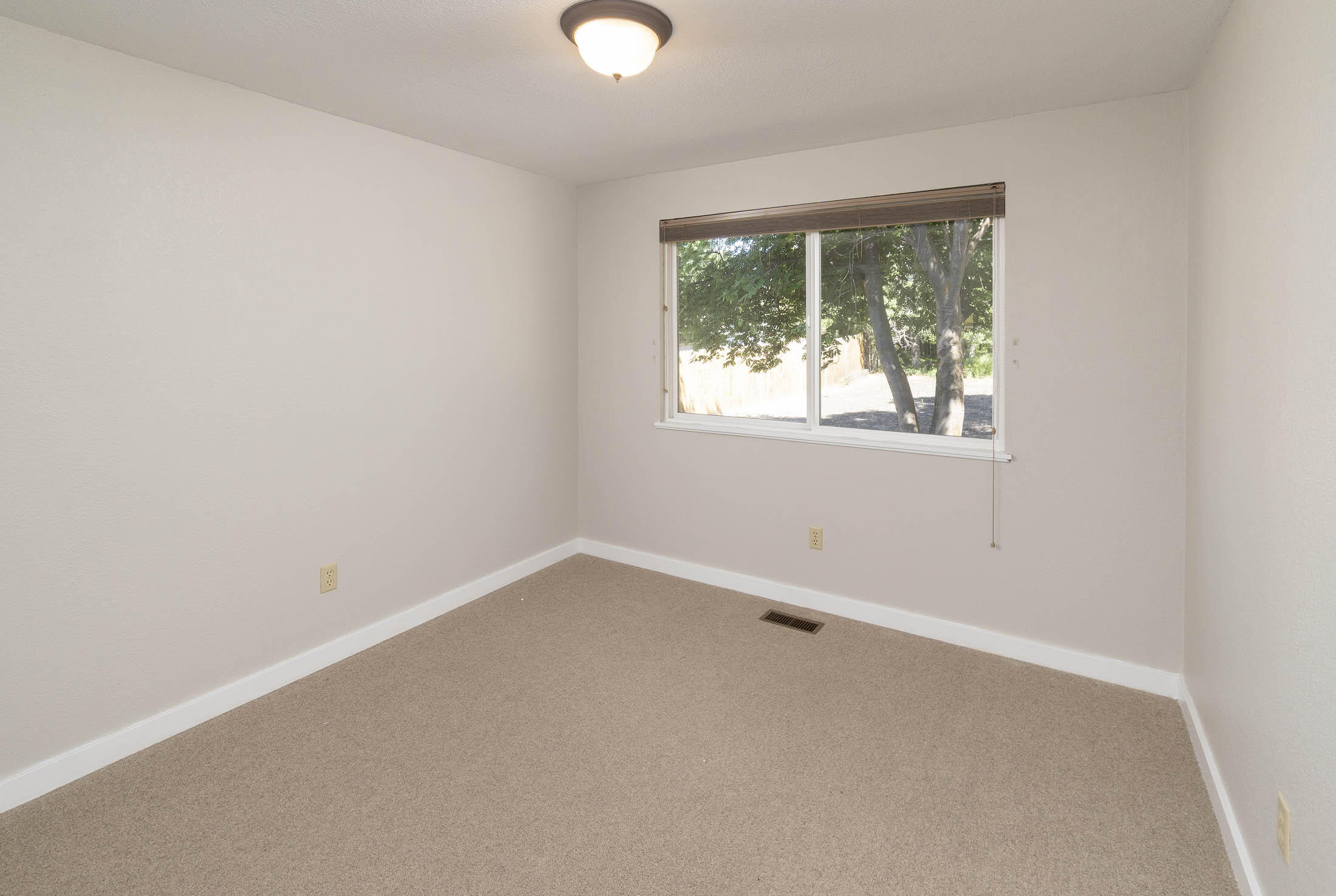 61180 Ladera Road Bend, OR 97702 - Photo 18 of 32 61180 Ladera Rd_0092 copy