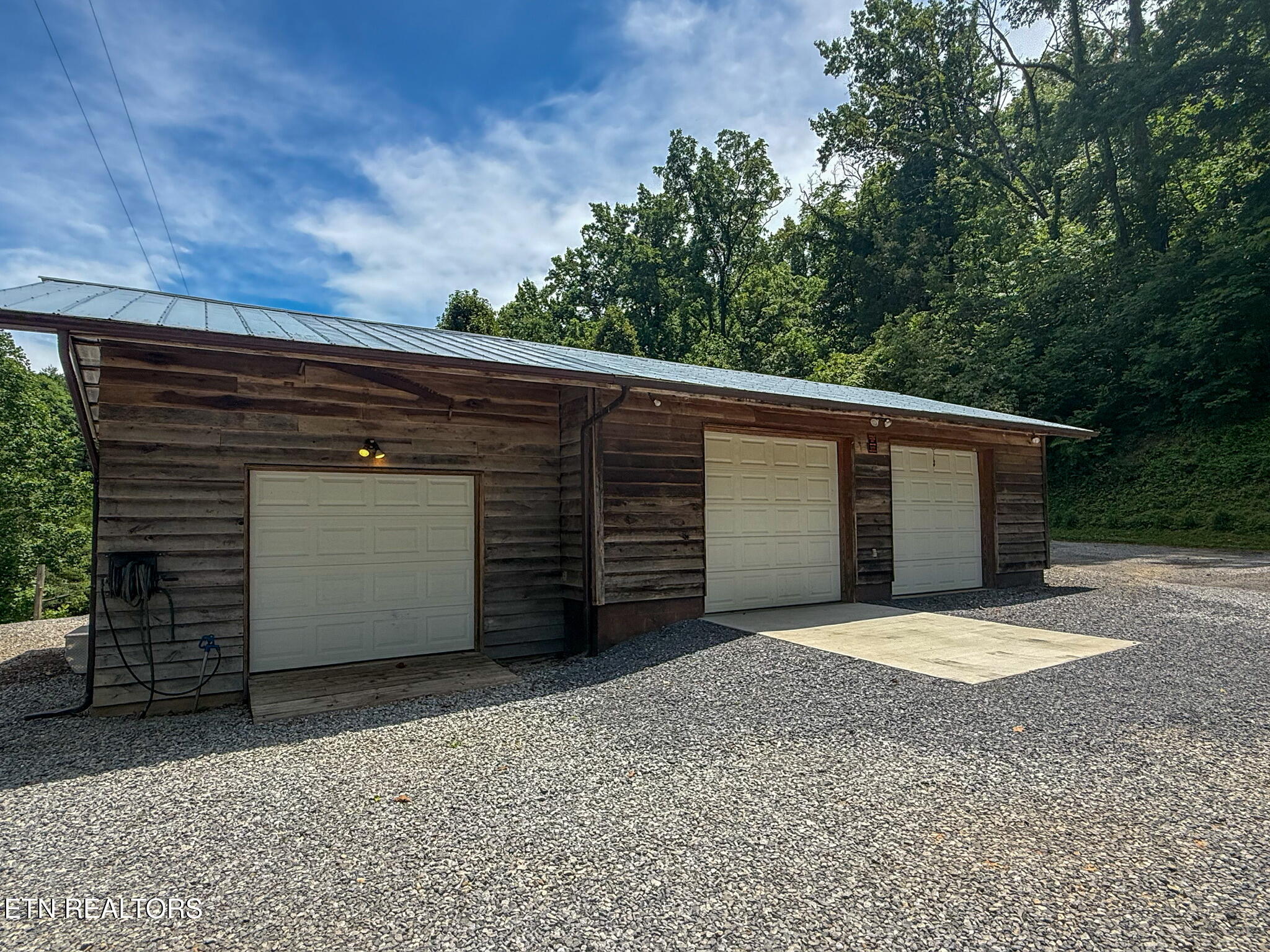 975 Roman Way Cosby, TN 37722 - Photo 33 of 36 IMG_0828