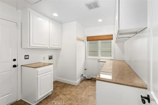 $8,750 | 2581 Fairway Drive, Costa Mesa, CA 92627