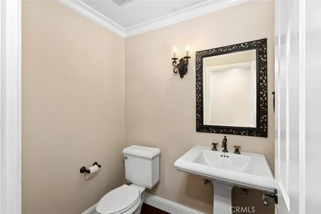 $8,750 | 2581 Fairway Drive, Costa Mesa, CA 92627