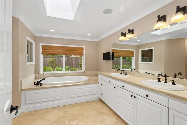 $8,750 | 2581 Fairway Drive, Costa Mesa, CA 92627