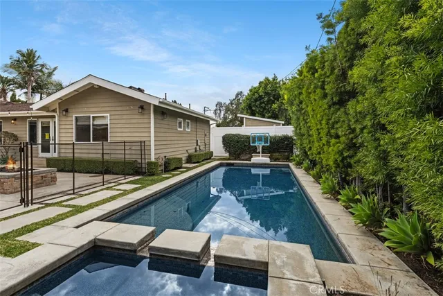 $8,750 | 2581 Fairway Drive, Costa Mesa, CA 92627