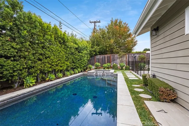 $8,750 | 2581 Fairway Drive, Costa Mesa, CA 92627