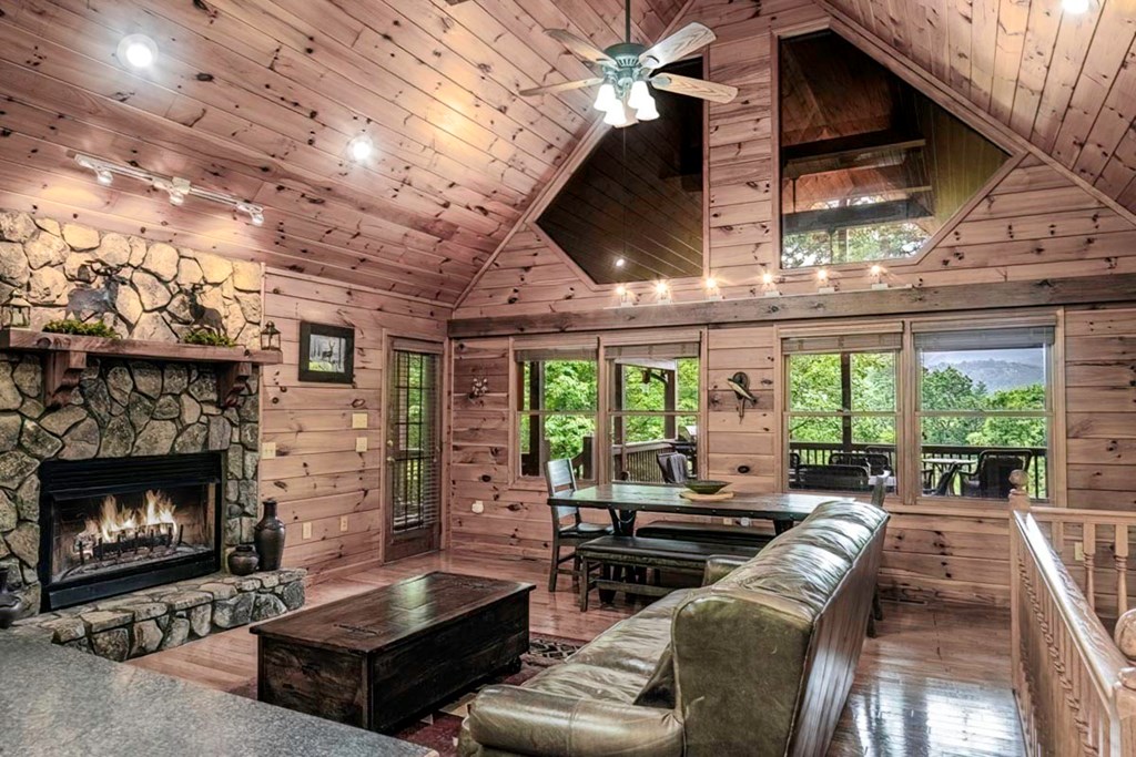 573 Hiawatha Trail Blue Ridge, GA 30513 - Photo 14 of 39 Gallery Image 14