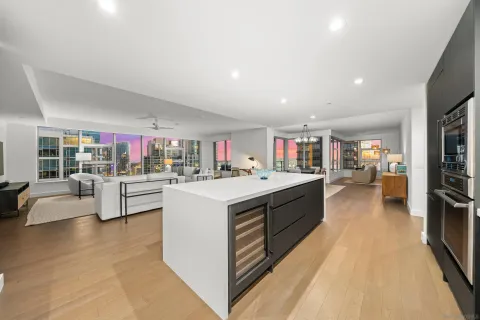$3,495,000 | 1388 Kettner Boulevard, Unit 3205, San Diego, CA 92101