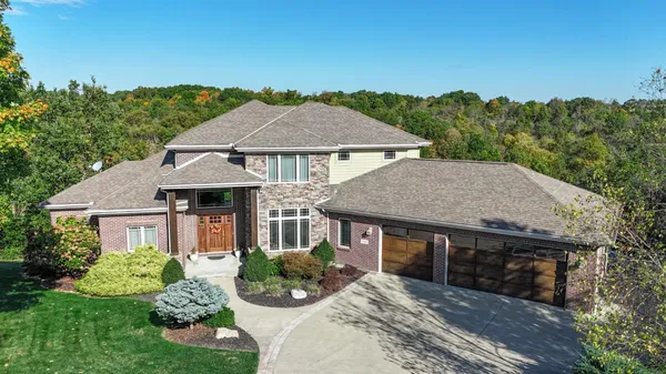 $877,000 | 1824 Boardwalk Drive, Lawrenceburg, IN 47025