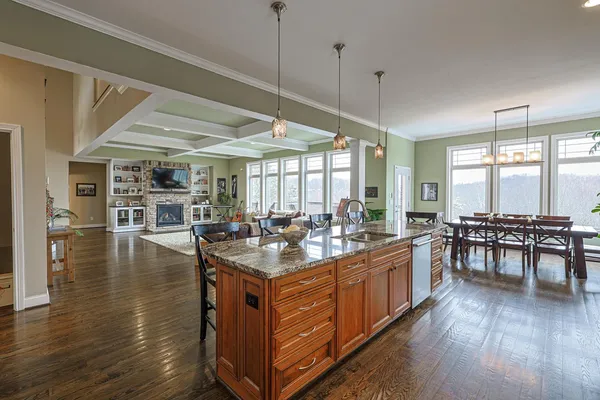 $877,000 | 1824 Boardwalk Drive, Lawrenceburg, IN 47025
