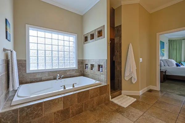 $877,000 | 1824 Boardwalk Drive, Lawrenceburg, IN 47025
