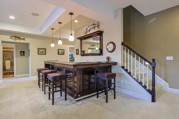 $877,000 | 1824 Boardwalk Drive, Lawrenceburg, IN 47025