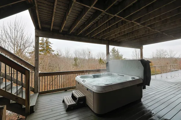 $877,000 | 1824 Boardwalk Drive, Lawrenceburg, IN 47025