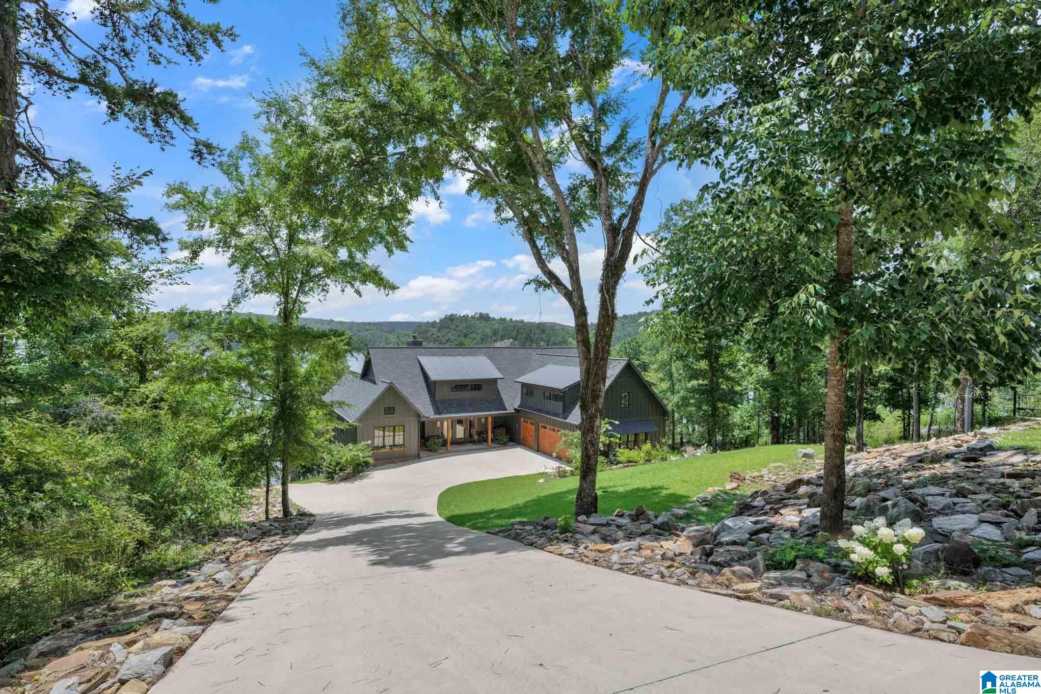 25 Trevas Point Ohatchee, AL 36271 - Photo 4 of 90