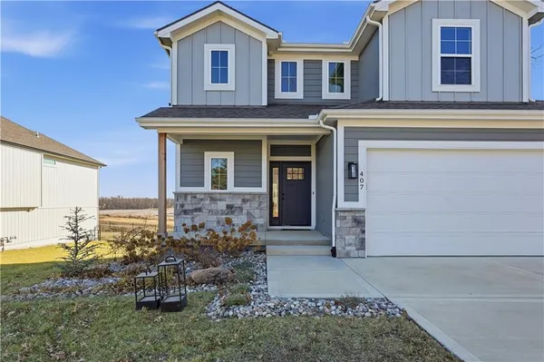 $499,900 | 407 6 Street, Smithville, MO 64089