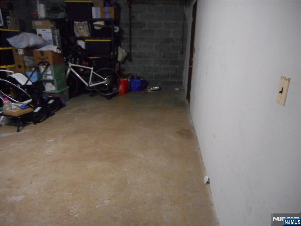 165 River Road, Unit 165 Clifton, NJ 07014 - Photo 19 of 20 Gallery Image 19