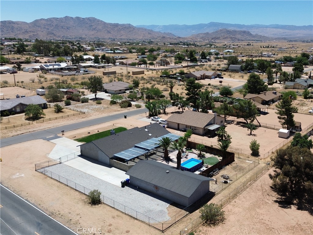16830 Ocotilla Road Apple Valley, CA 92307 - Photo 7 of 59
