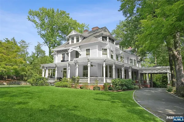 $4,995,000 | 40 Highland Avenue, Short Hills, NJ 07078