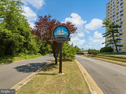 $237,500 | 301 North Beauregard Street, Unit 1107, Alexandria, VA 22312