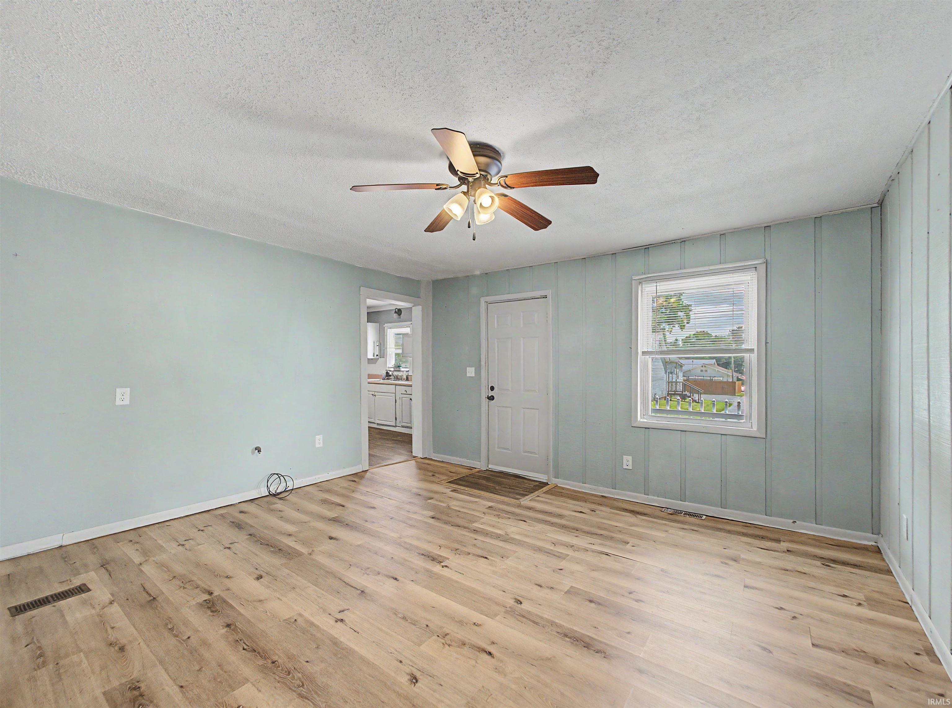 1206 East Walnut Street Washington, IN 47501 - Photo 9 of 36