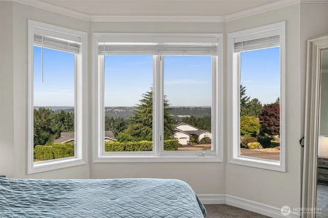 $679,950 | 16508 39th St Court East, Lake Tapps, WA 98391