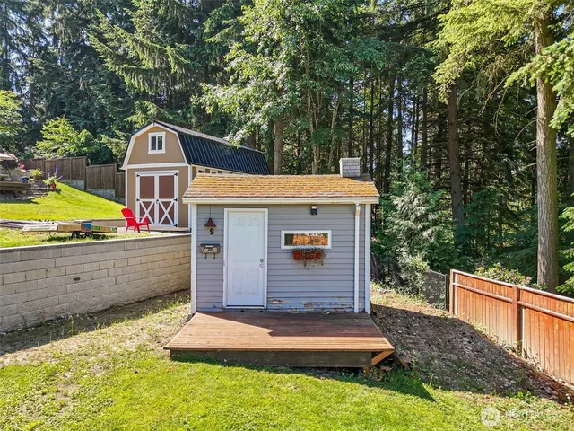 $679,950 | 16508 39th St Court East, Lake Tapps, WA 98391