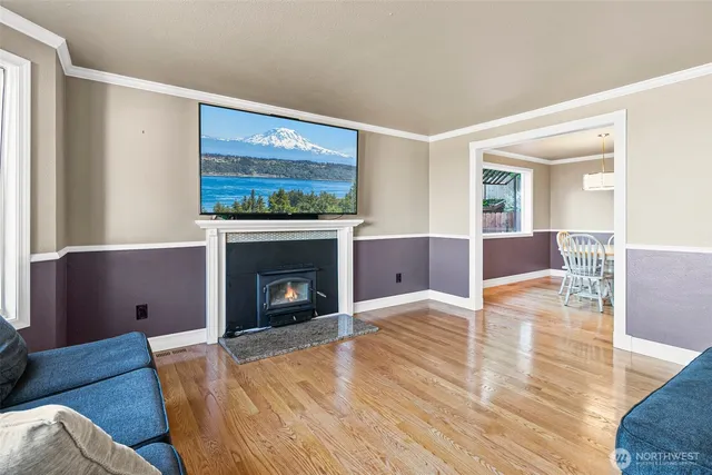 $679,950 | 16508 39th St Court East, Lake Tapps, WA 98391