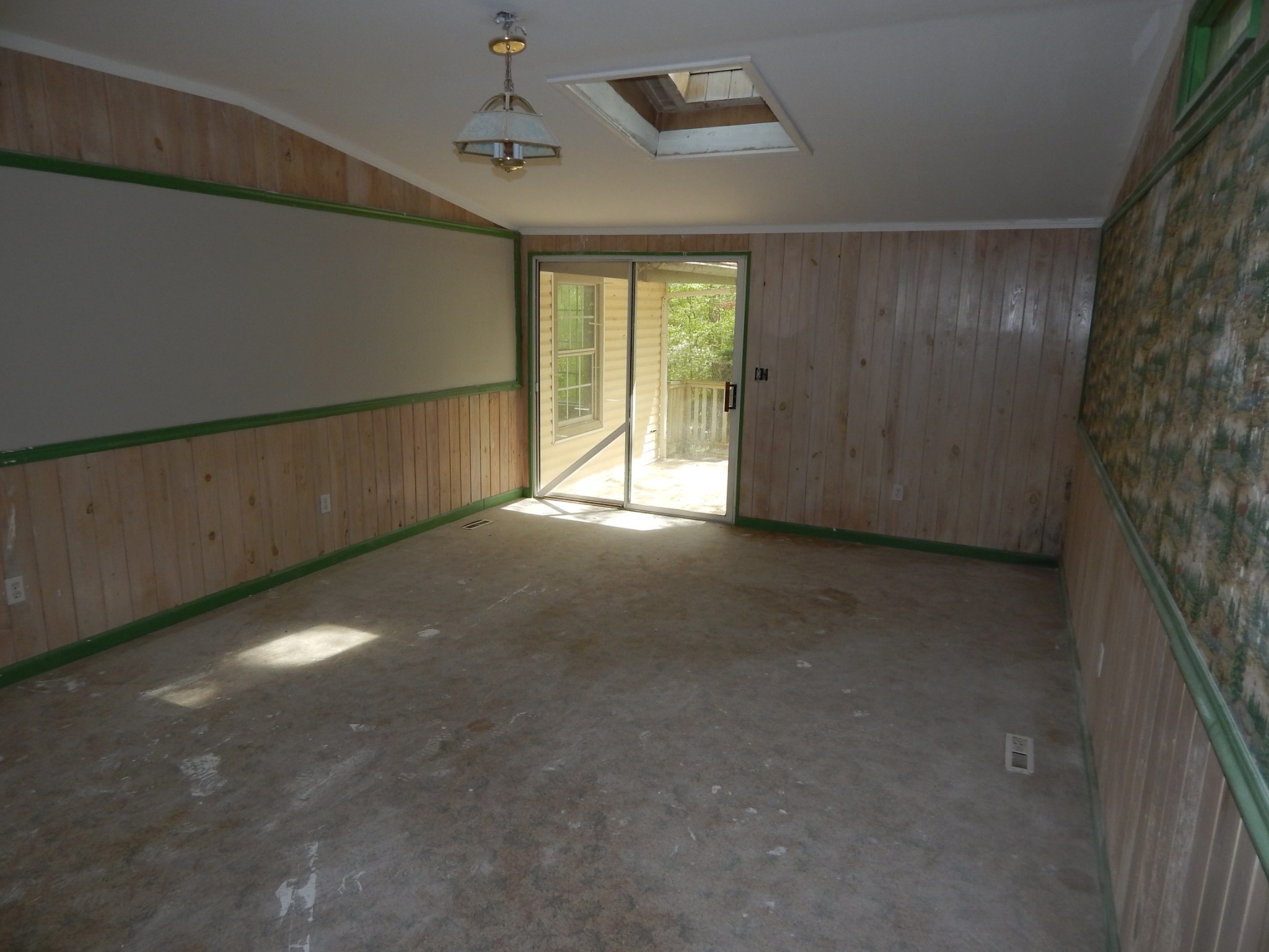 4499 Fortyeight Creek Road Waynesboro, TN 38485 - Photo 22 of 42 Gallery Image 22