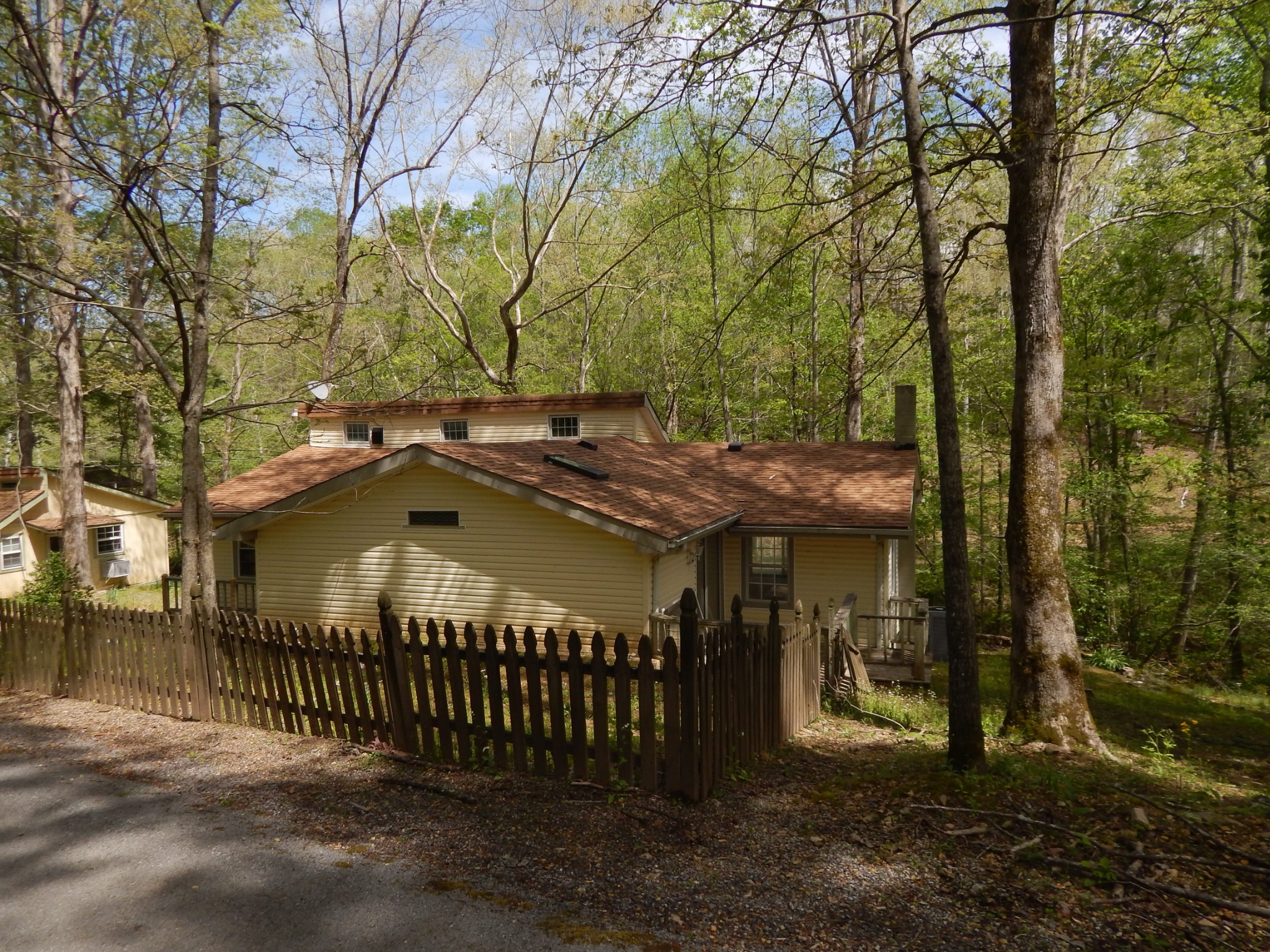 4499 Fortyeight Creek Road Waynesboro, TN 38485 - Photo 4 of 42 Gallery Image 4