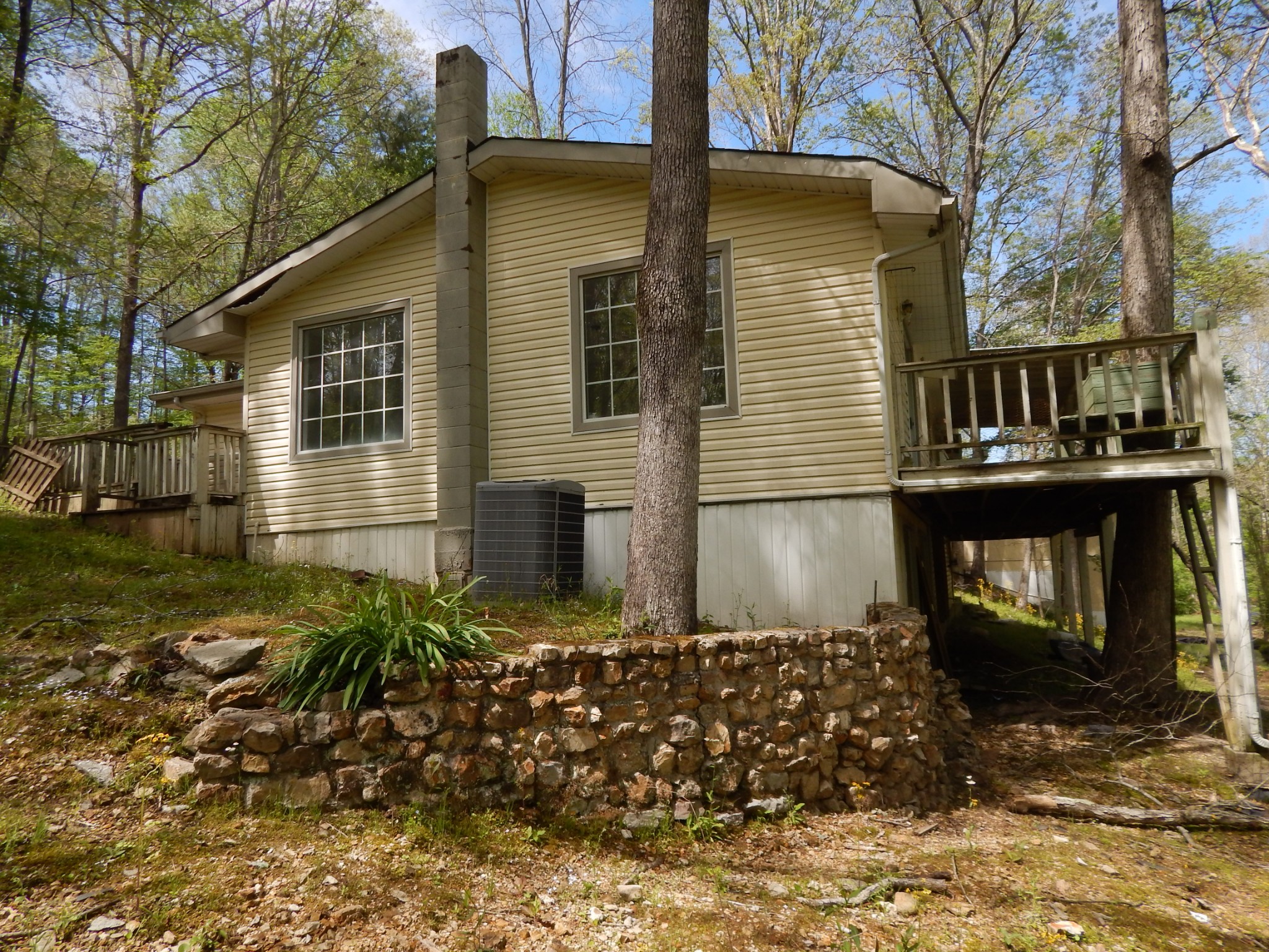 4499 Fortyeight Creek Road Waynesboro, TN 38485 - Photo 6 of 42 Gallery Image 6