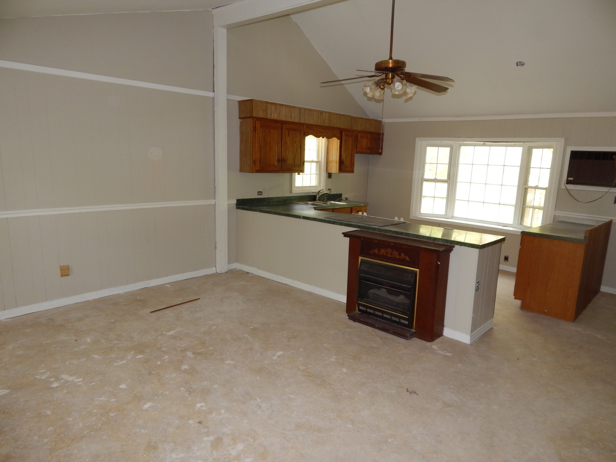 4499 Fortyeight Creek Road Waynesboro, TN 38485 - Photo 8 of 42 Gallery Image 8