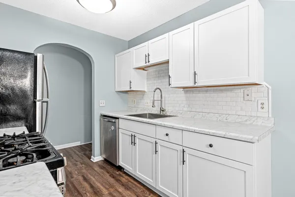 $124,000 | 7340 York Avenue South, Unit 210, Edina, MN 55435