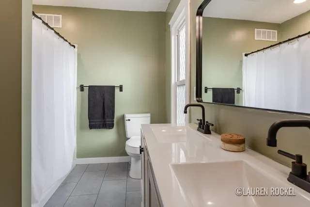 $349,900 | 1828 Willard Avenue Southeast, Grand Rapids, MI 49507