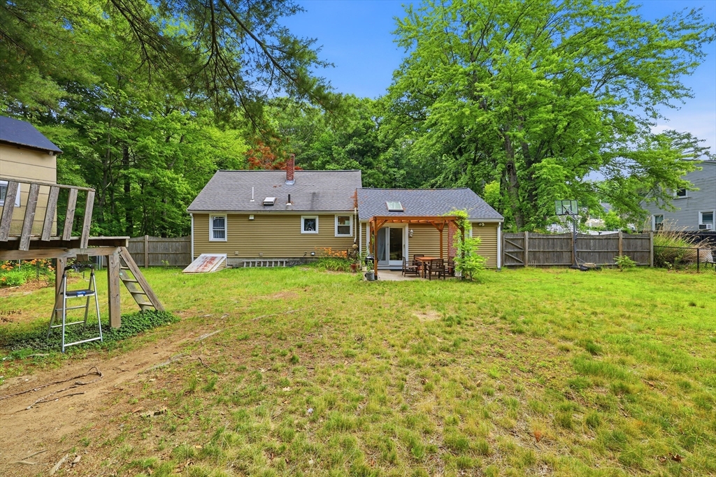 80 Old Mill Road Shrewsbury, MA 01545 - Photo 30 of 36