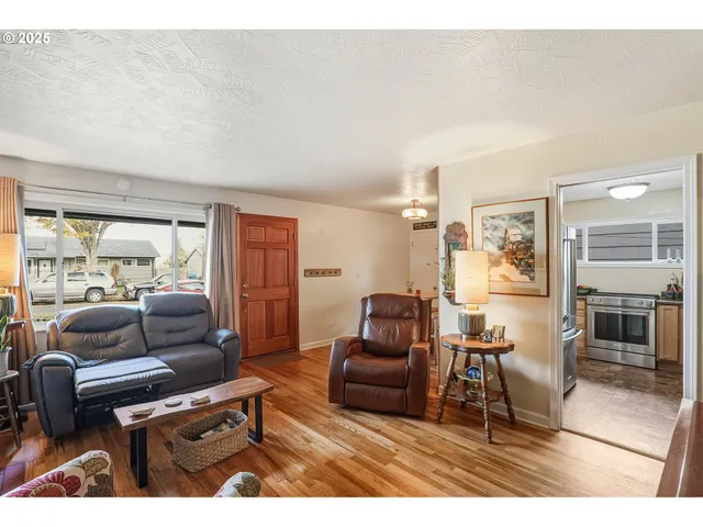 $375,000 | 1620 Marshall Drive Southeast, Salem, OR 97302