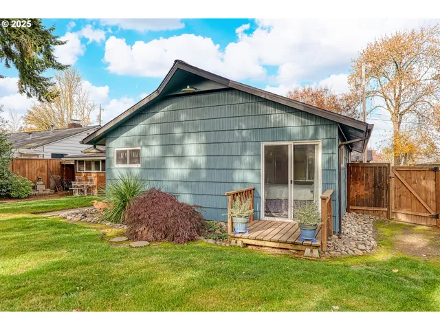 $375,000 | 1620 Marshall Drive Southeast, Salem, OR 97302