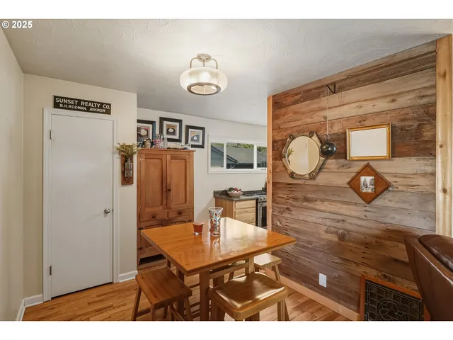 $375,000 | 1620 Marshall Drive Southeast, Salem, OR 97302