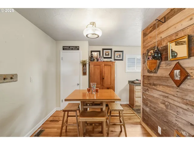 $375,000 | 1620 Marshall Drive Southeast, Salem, OR 97302