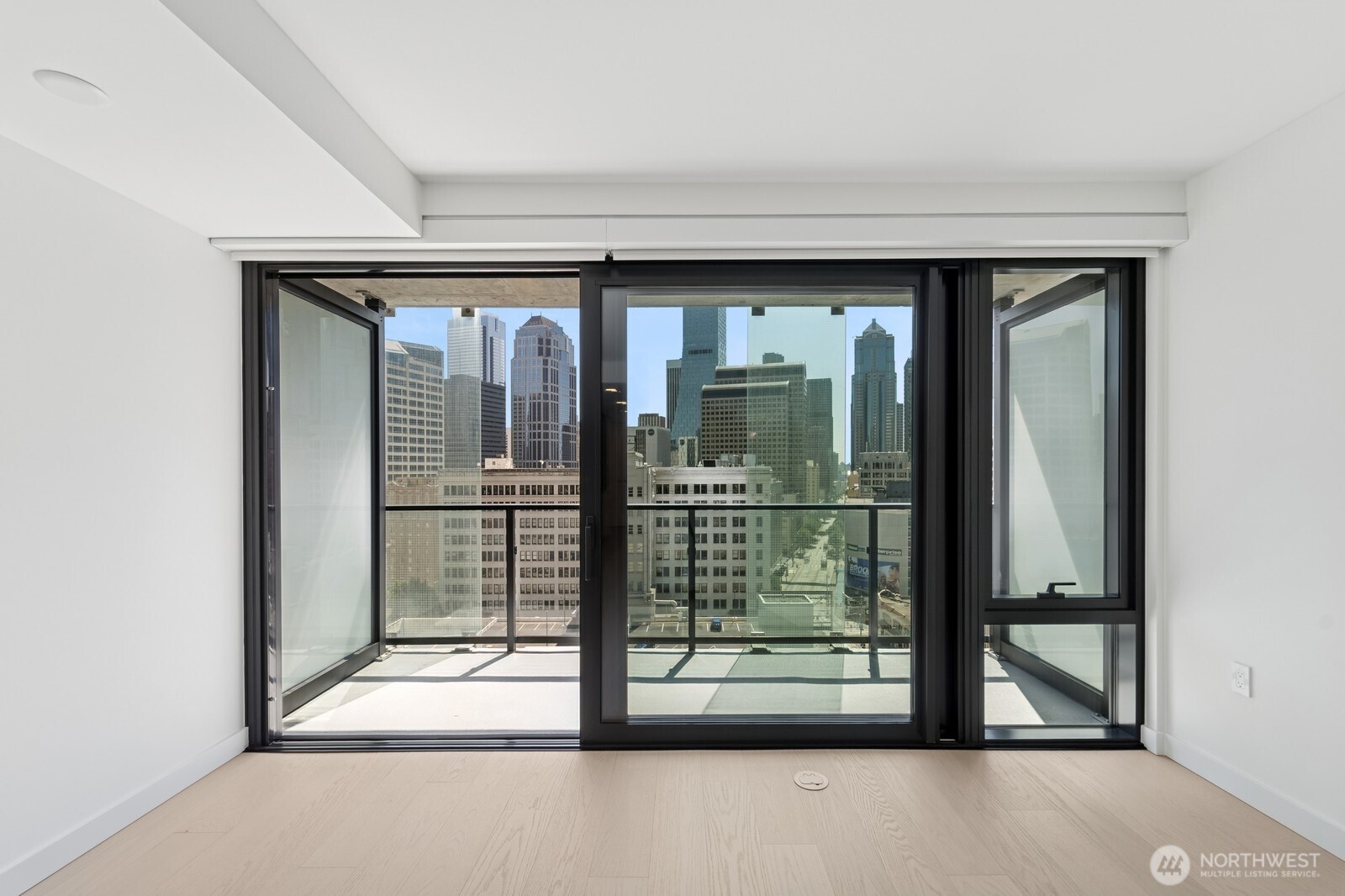 300 Virginia Street, Unit 1107 Seattle, WA 98101 - Photo 5 of 40