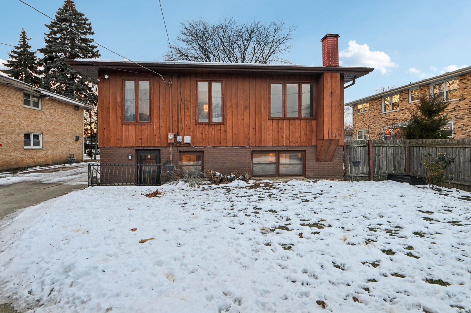7605 Banks Street Justice, IL 60458 - Photo 40 of 47 a bed room with a bed